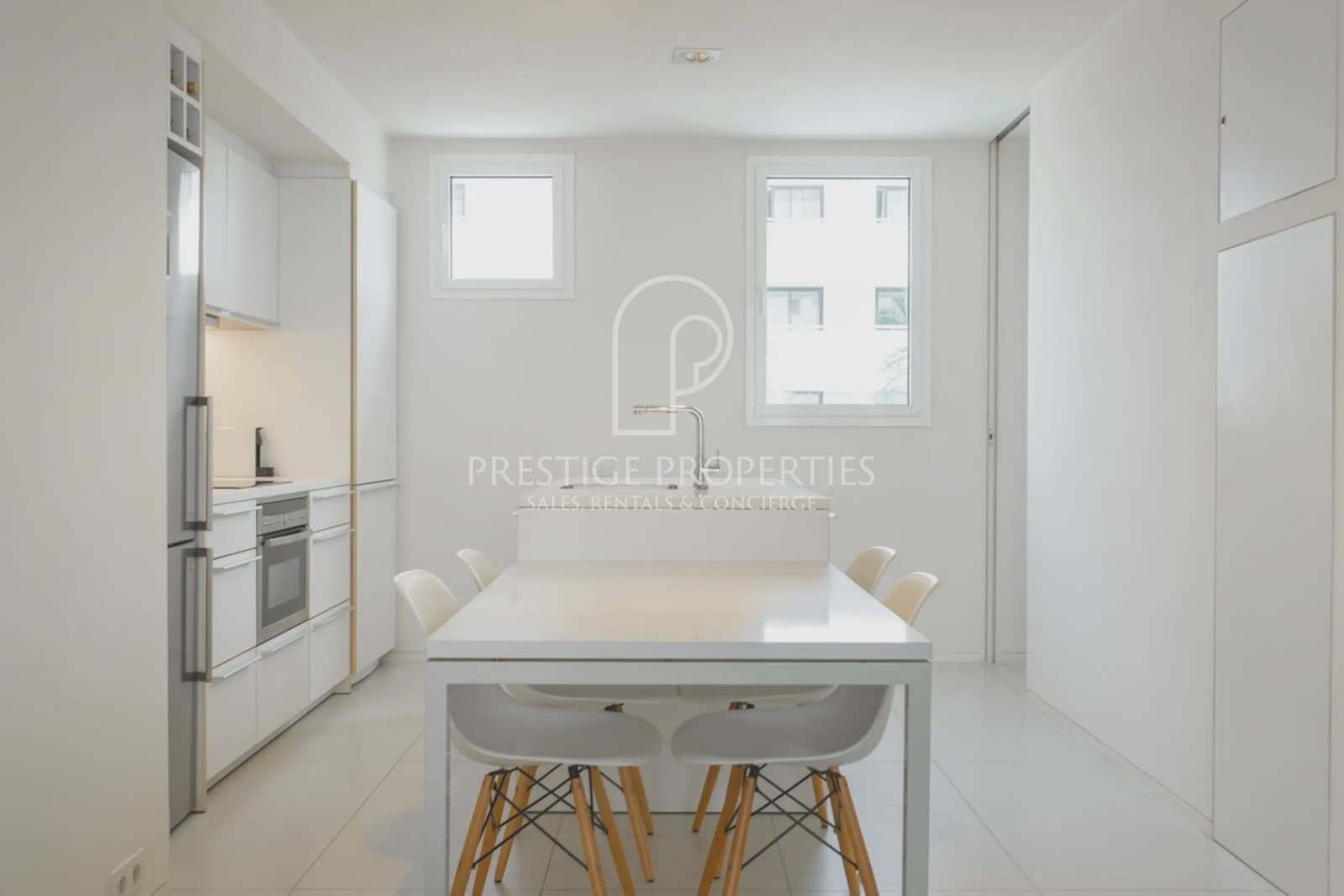 2 slaapkamer Appartement te koop in Ibiza dorp met zwembad - € 750.000 (Ref: 9445510)