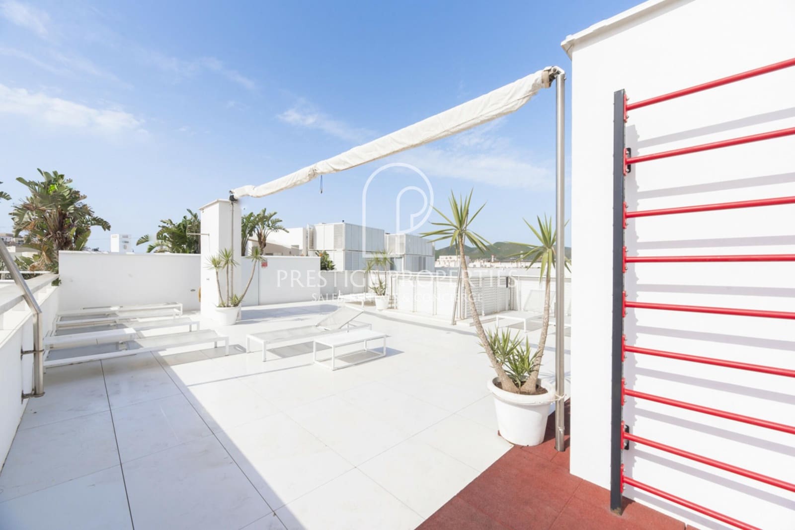 2 slaapkamer Appartement te koop in Ibiza dorp met zwembad - € 750.000 (Ref: 9445510)