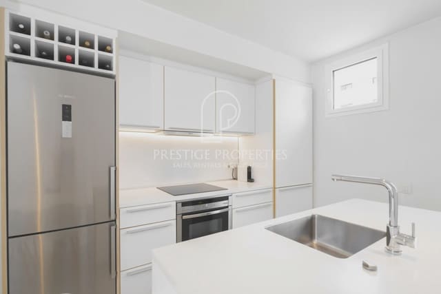 2 slaapkamer Appartement te koop in Ibiza dorp met zwembad - € 750.000 (Ref: 9445510)