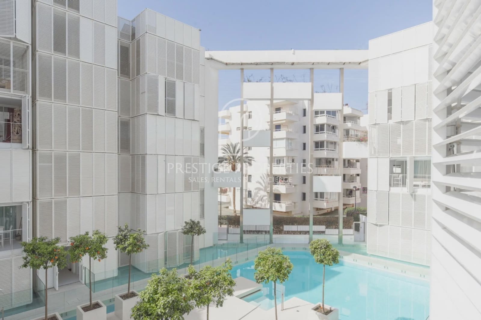 2 slaapkamer Appartement te koop in Ibiza dorp met zwembad - € 750.000 (Ref: 9445510)