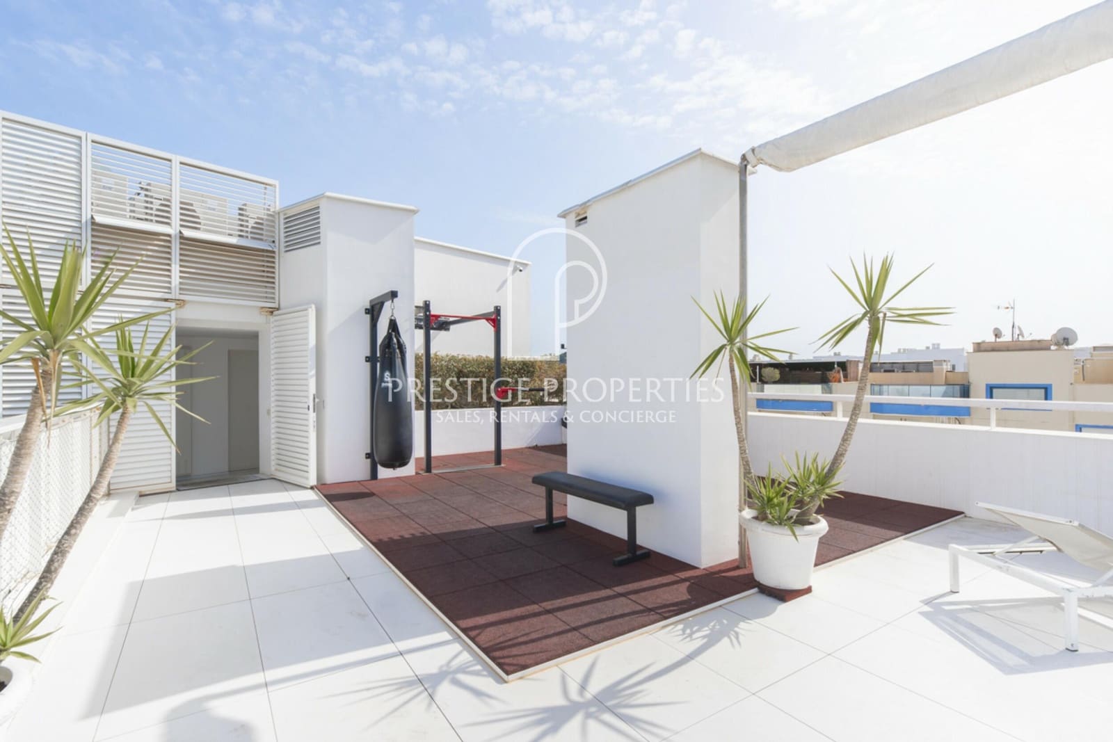 2 slaapkamer Appartement te koop in Ibiza dorp met zwembad - € 750.000 (Ref: 9445510)