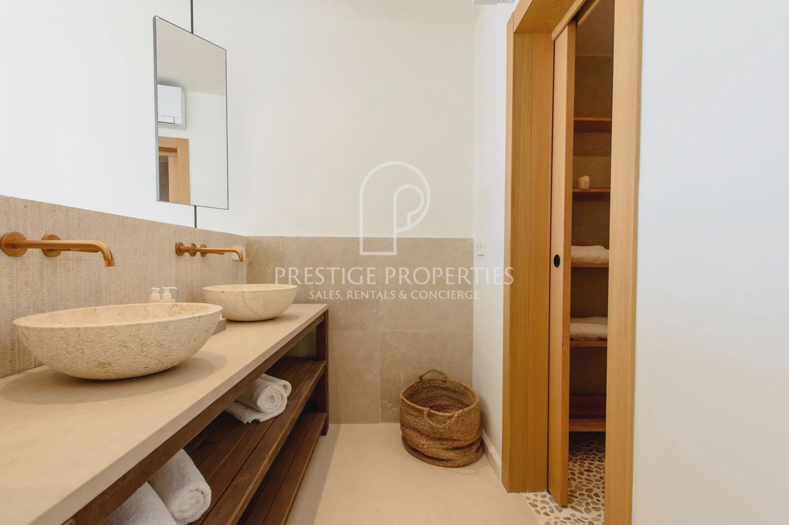 Chalet de 5 habitaciones en Santa Eulalia / Santa Eularia en venta con piscina - 5.900.000 € (Ref: 9449923)