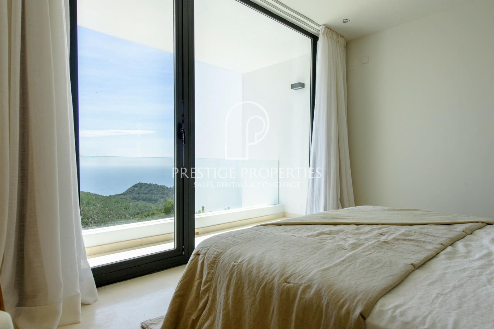 Chalet de 5 habitaciones en Santa Eulalia / Santa Eularia en venta con piscina - 5.900.000 € (Ref: 9449923)