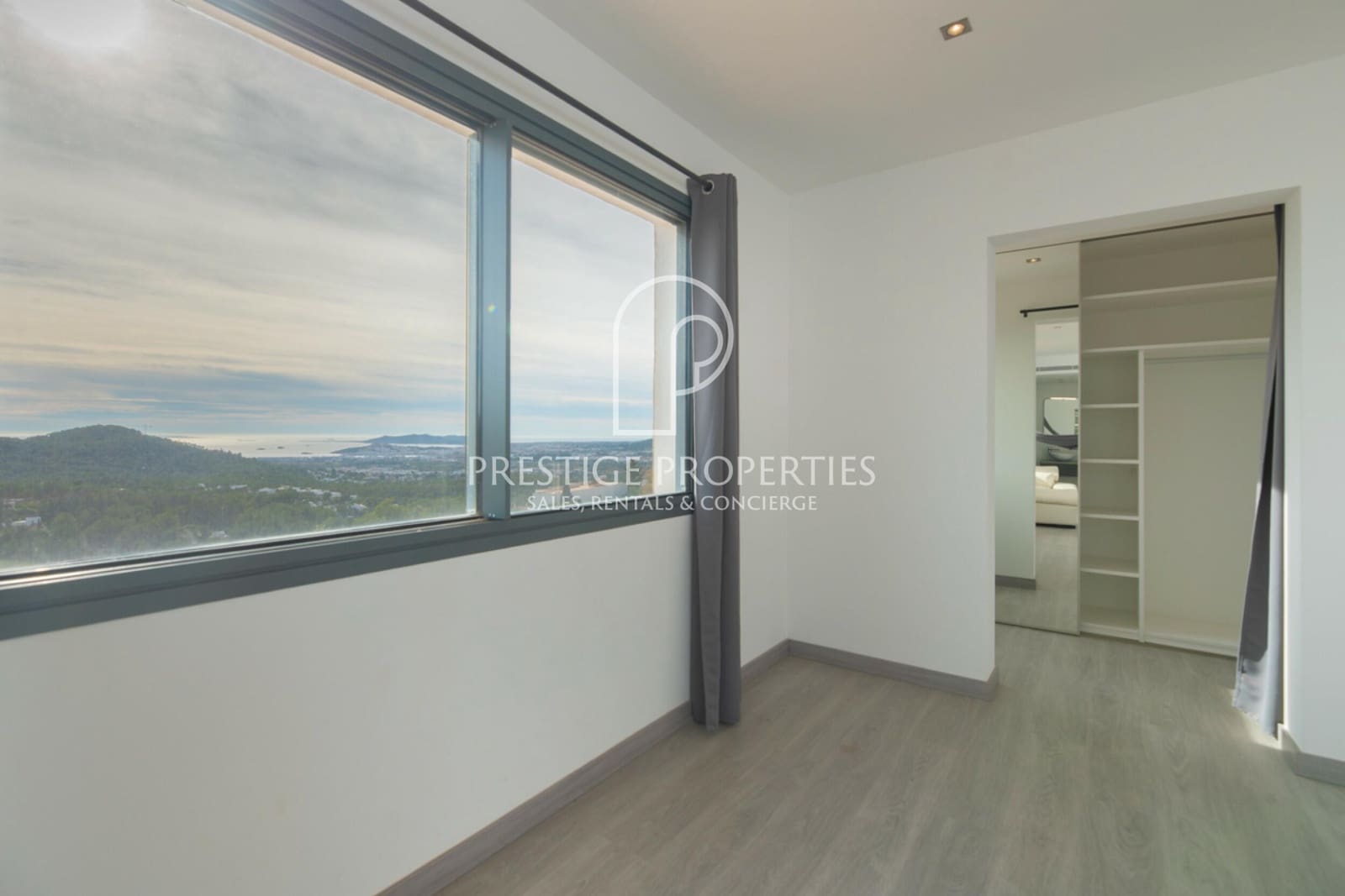 5 bedroom Villa for sale in Santa Eulalia / Santa Eularia with pool - € 3,190,000 (Ref: 9465042)