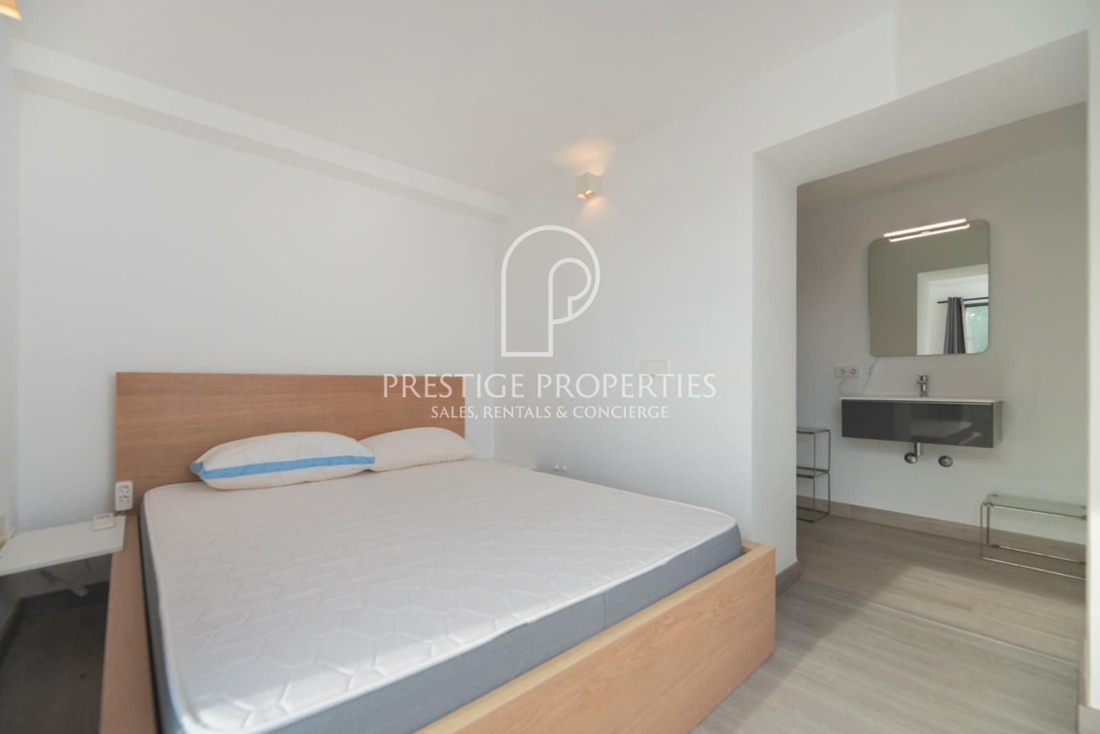 5 bedroom Villa for sale in Santa Eulalia / Santa Eularia with pool - € 3,190,000 (Ref: 9465042)