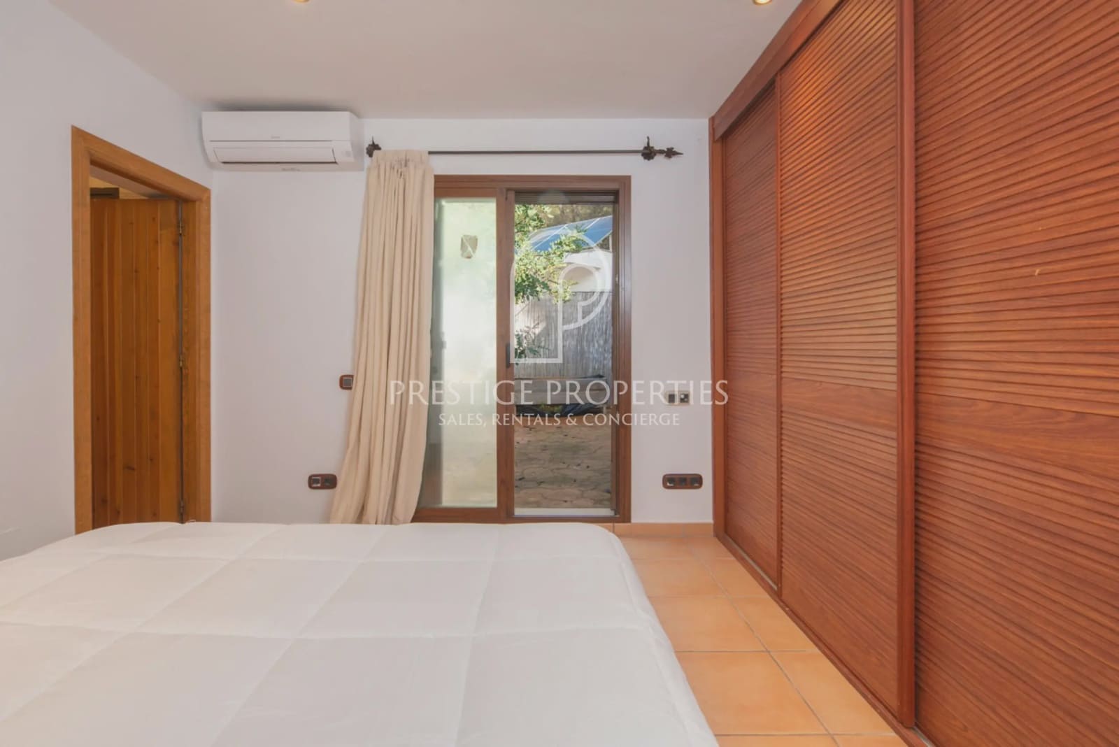 5 bedroom Villa for sale in San Jose / Sant Josep de Sa Talaia with pool garage - € 2,800,000 (Ref: 9496552)