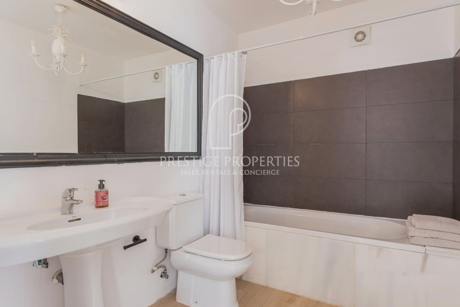 3 Zimmer Apartment zu verkaufen in Santa Eulalia / Santa Eularia mit Pool - 1.795.000 € (Ref: 9525864)