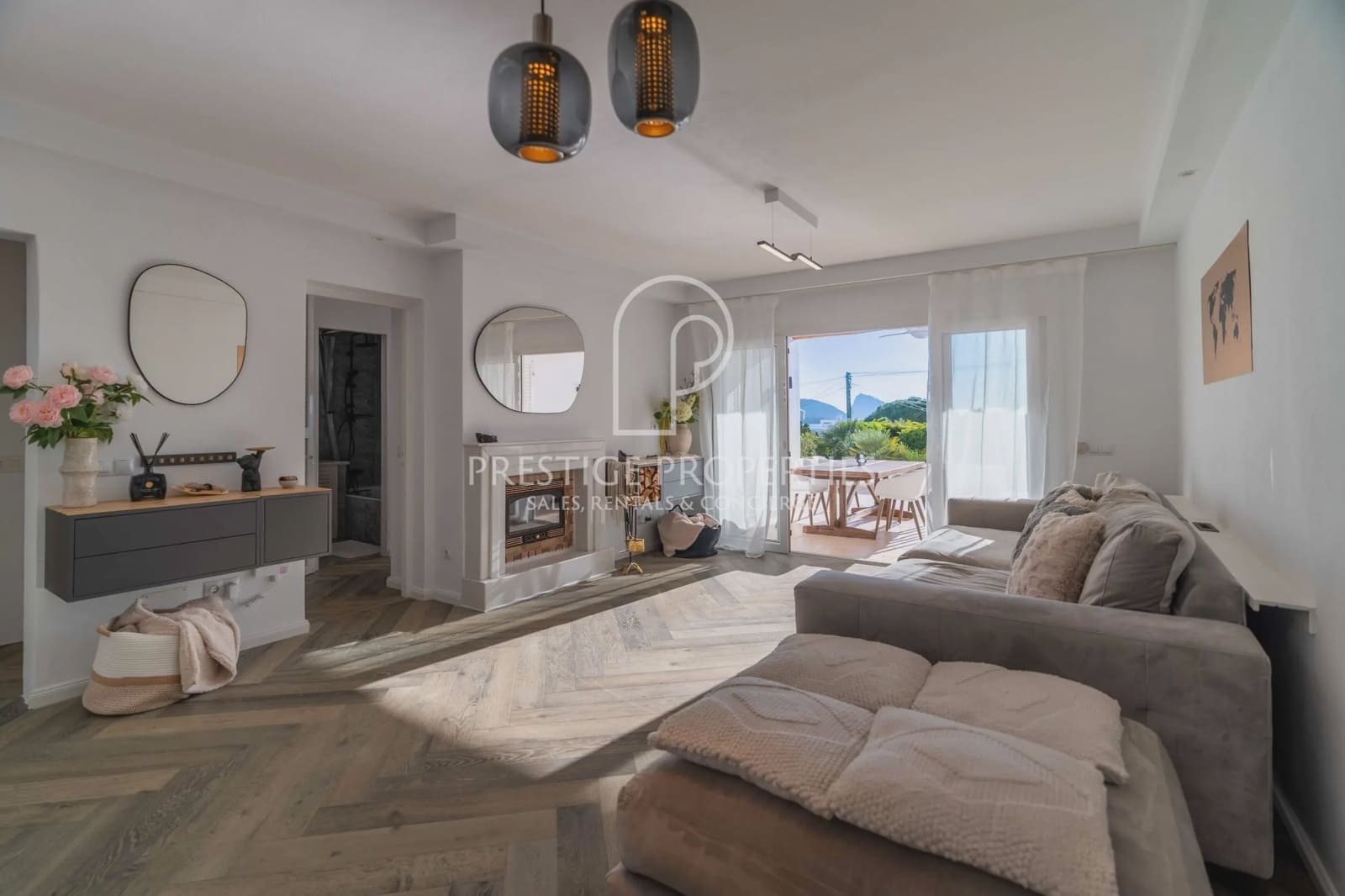 2 chambre Villa/Maison Mitoyenne à vendre à San Jose / Sant Josep de Sa Talaia avec piscine garage - 1 050 000 € (Ref: 9535339)