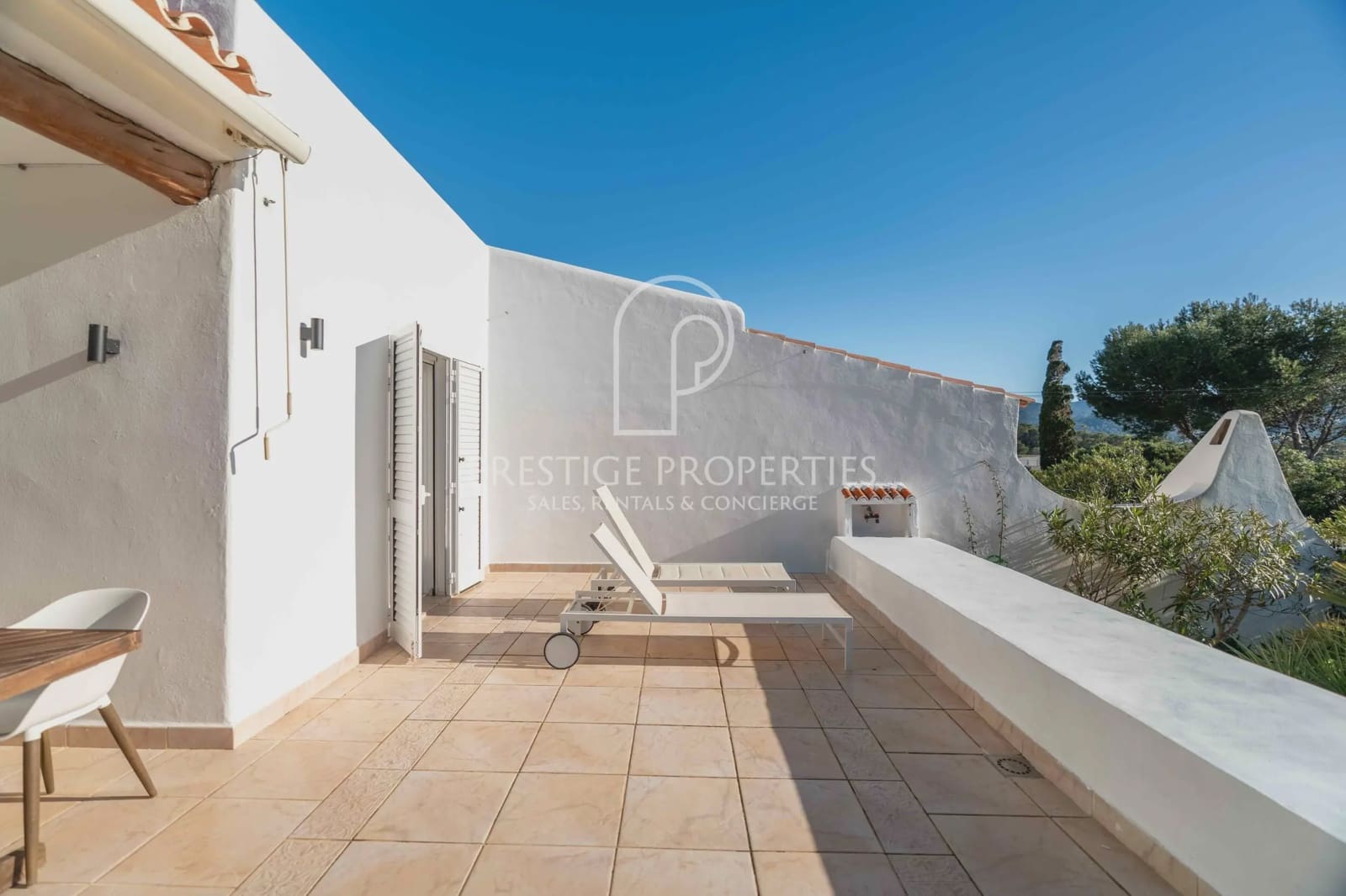 2 chambre Villa/Maison Mitoyenne à vendre à San Jose / Sant Josep de Sa Talaia avec piscine garage - 1 050 000 € (Ref: 9535339)