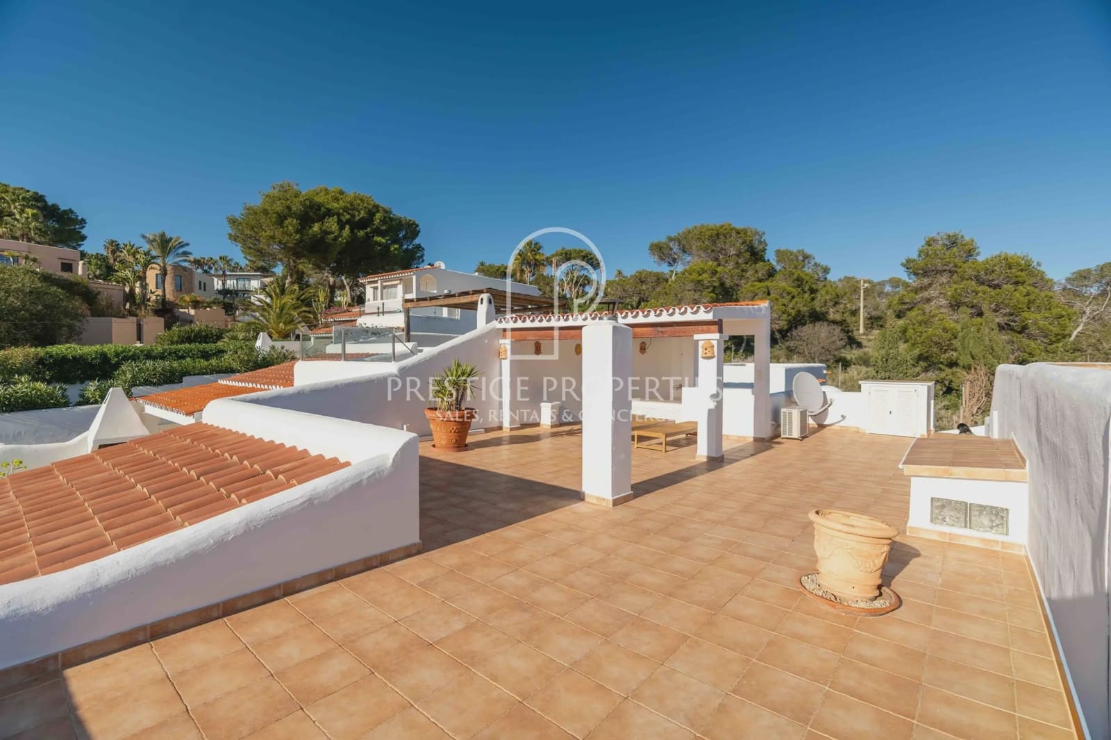 2 chambre Villa/Maison Mitoyenne à vendre à San Jose / Sant Josep de Sa Talaia avec piscine garage - 1 050 000 € (Ref: 9535339)