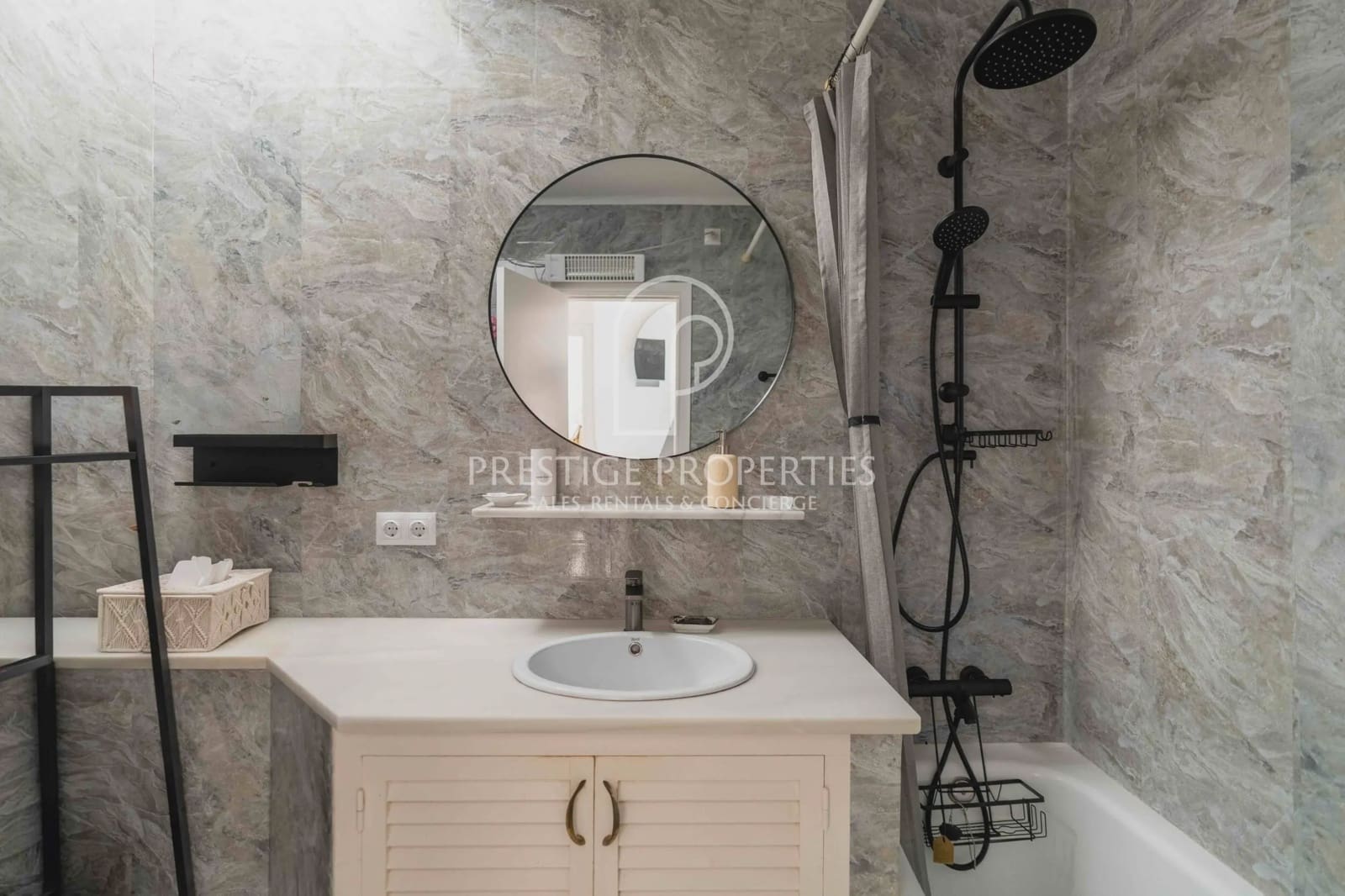 2 chambre Villa/Maison Mitoyenne à vendre à San Jose / Sant Josep de Sa Talaia avec piscine garage - 1 050 000 € (Ref: 9535339)