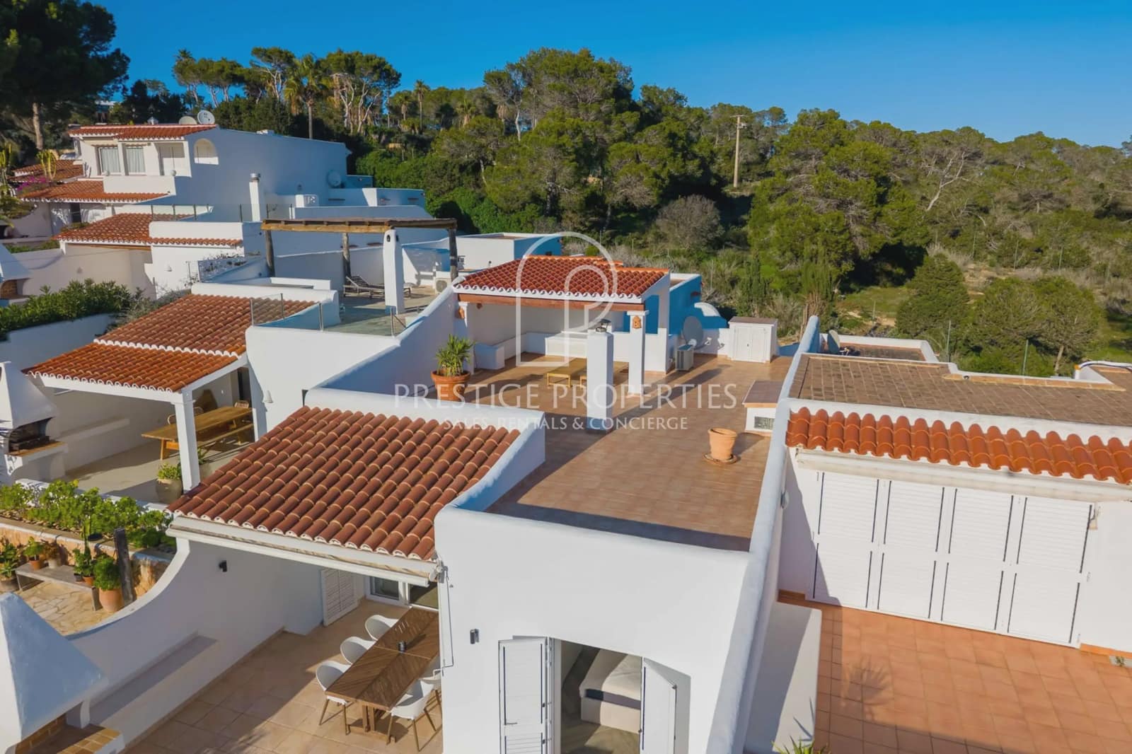 2 chambre Villa/Maison Mitoyenne à vendre à San Jose / Sant Josep de Sa Talaia avec piscine garage - 1 050 000 € (Ref: 9535339)