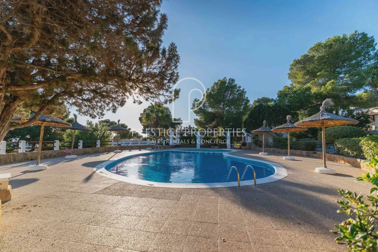 2 chambre Villa/Maison Mitoyenne à vendre à San Jose / Sant Josep de Sa Talaia avec piscine garage - 1 050 000 € (Ref: 9535339)