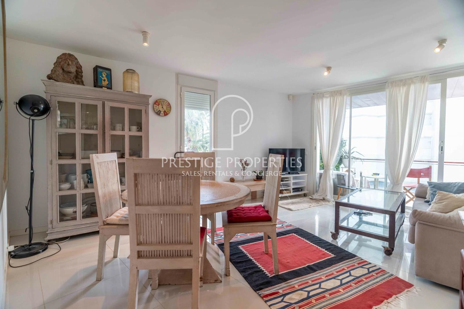 2 soverom Leilighet til salgs i Ibiza by med svømmebasseng garasje - € 690 000 (Ref: 9547353)