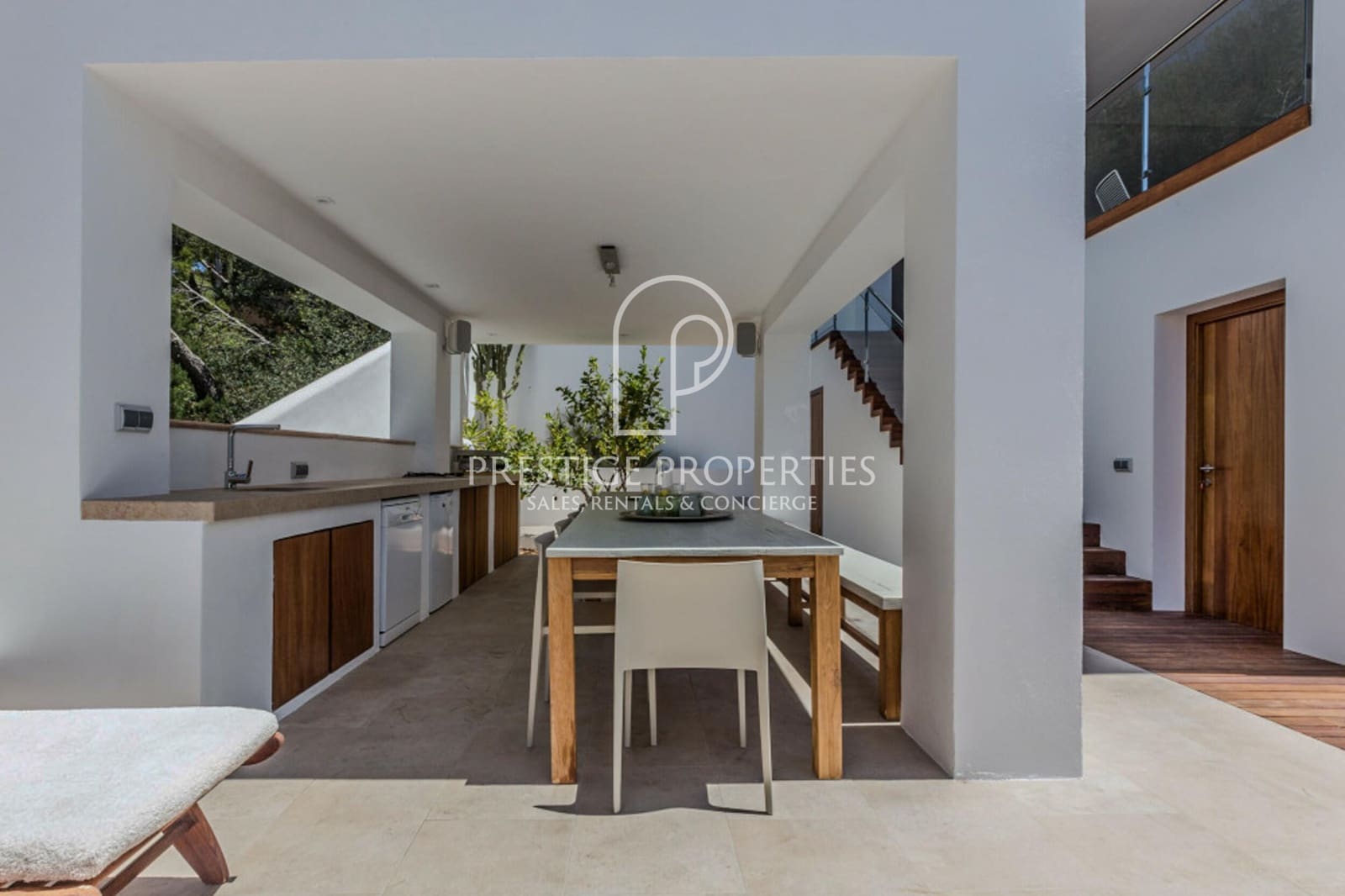 7 Zimmer Villa zu verkaufen in Sant Antoni de Portmany mit Pool Garage - 3.950.000 € (Ref: 9550363)