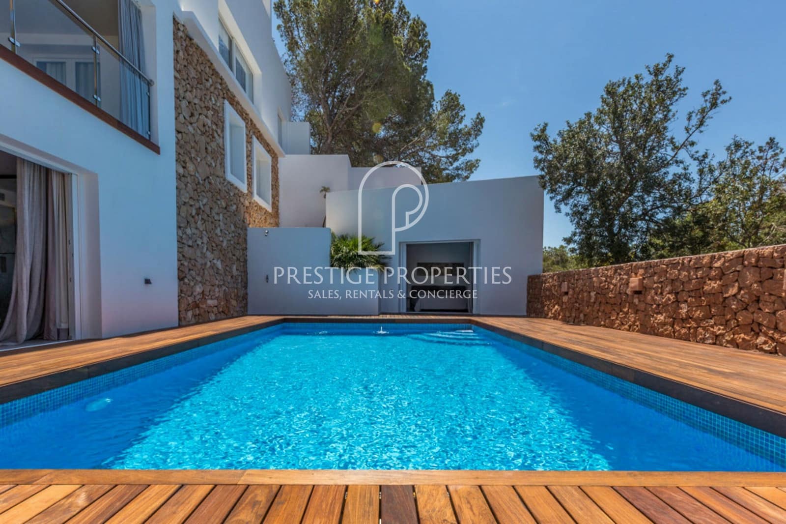 7 Zimmer Villa zu verkaufen in Sant Antoni de Portmany mit Pool Garage - 3.950.000 € (Ref: 9550363)