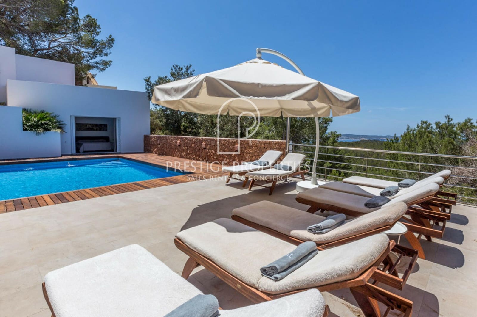 7 Zimmer Villa zu verkaufen in Sant Antoni de Portmany mit Pool Garage - 3.950.000 € (Ref: 9550363)