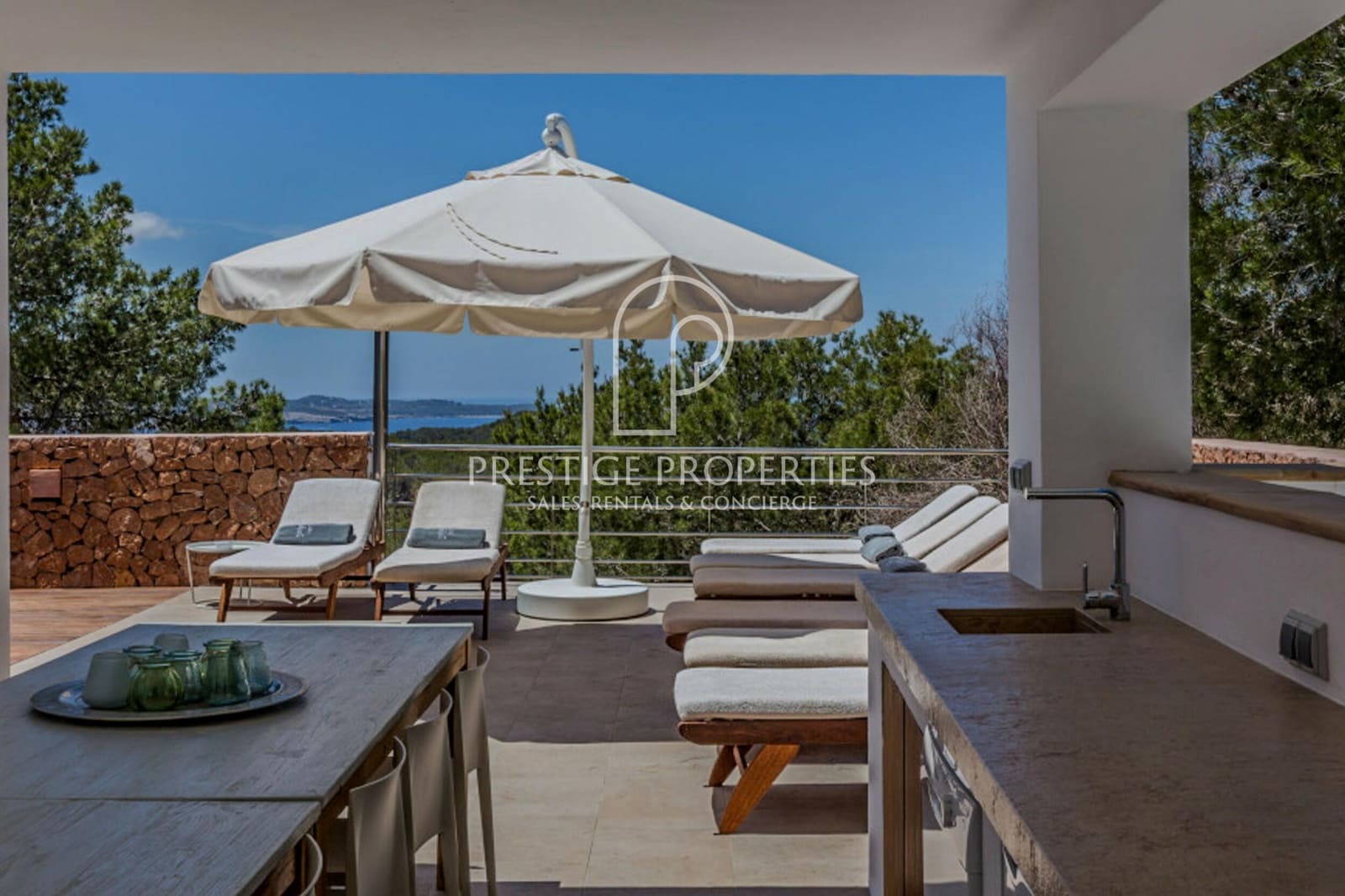 7 Zimmer Villa zu verkaufen in Sant Antoni de Portmany mit Pool Garage - 3.950.000 € (Ref: 9550363)