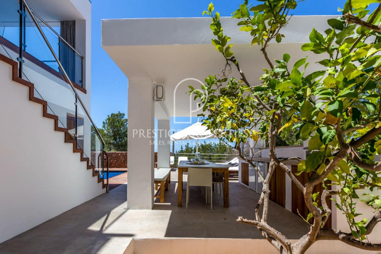 7 Zimmer Villa zu verkaufen in Sant Antoni de Portmany mit Pool Garage - 3.950.000 € (Ref: 9550363)