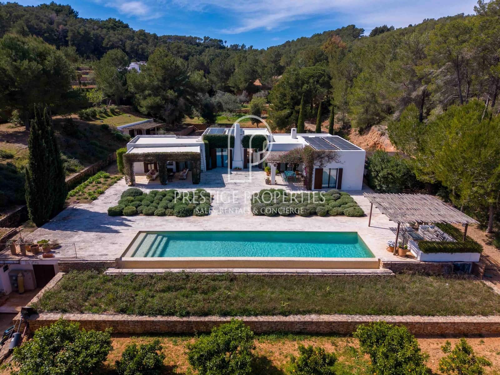 Chalet de 4 habitaciones en Santa Eulalia / Santa Eularia en venta con piscina - 5.900.000 € (Ref: 9566815)