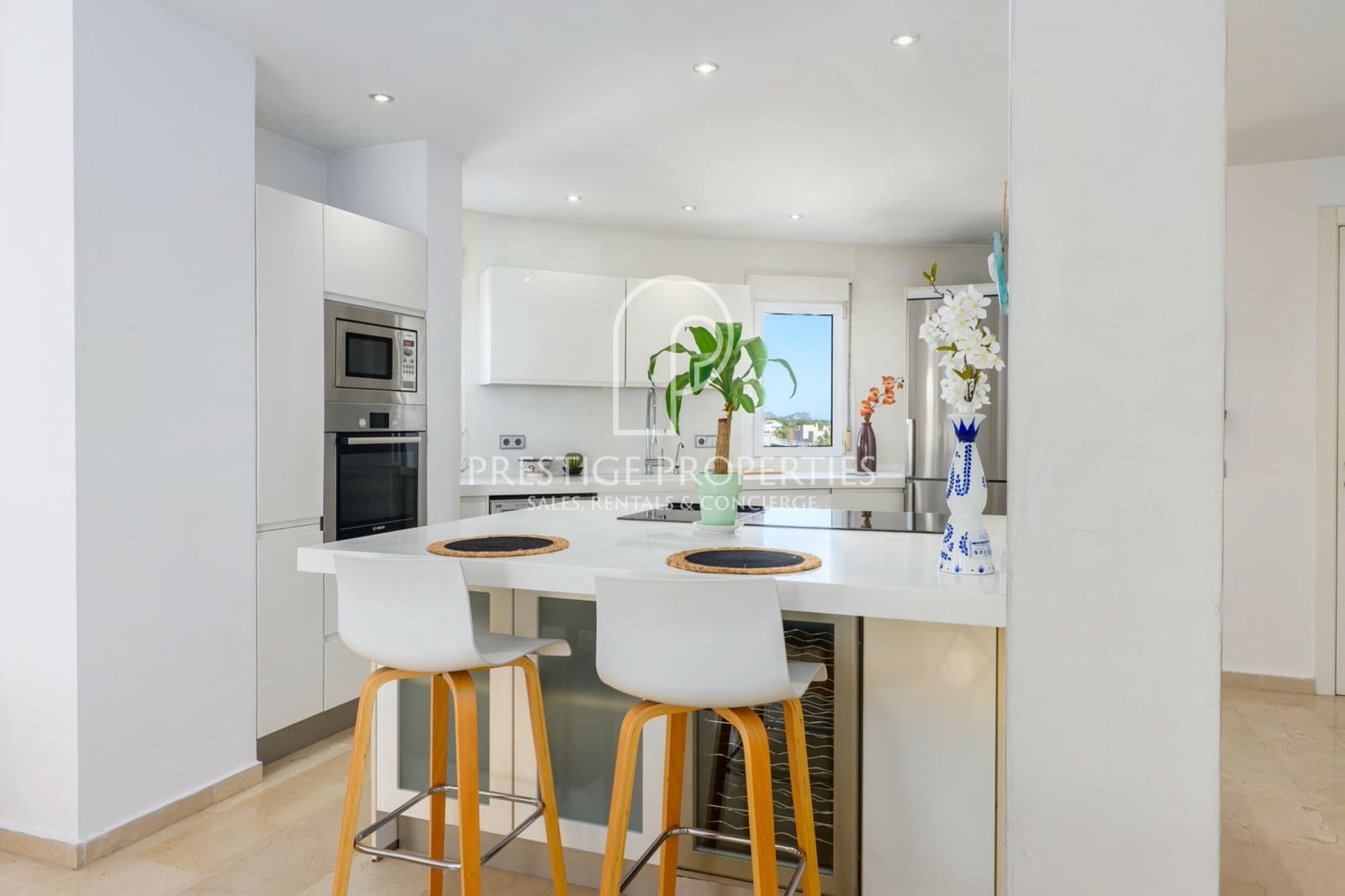 2 bedroom Penthouse for sale in Santa Eulalia / Santa Eularia with pool - € 925,000 (Ref: 9610600)