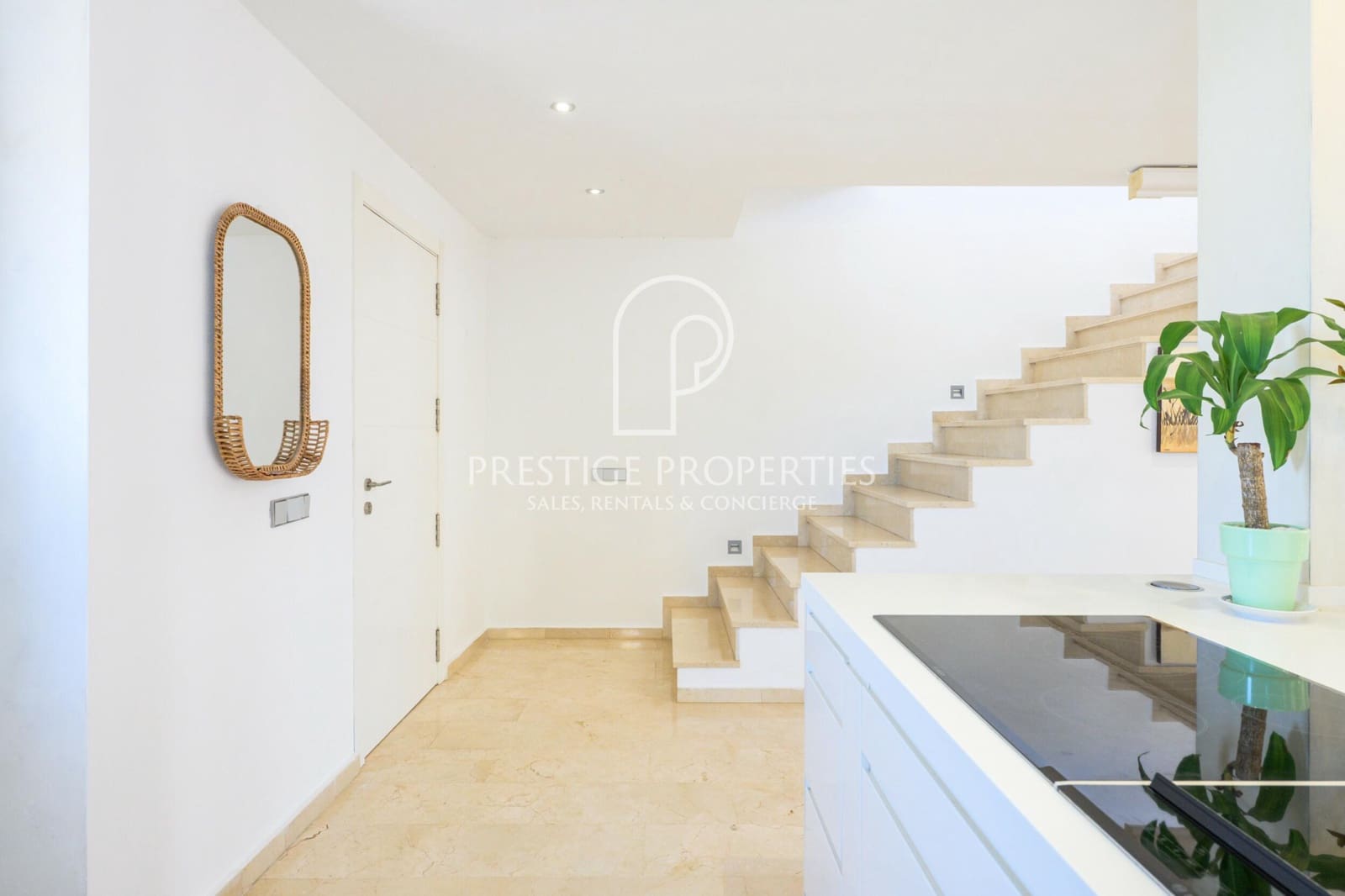 2 bedroom Penthouse for sale in Santa Eulalia / Santa Eularia with pool - € 925,000 (Ref: 9610600)