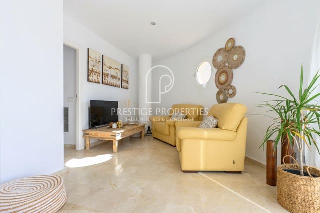 2 soverom Penthouse til salgs i Santa Eulalia / Santa Eularia med svømmebasseng - € 880 000 (Ref: 9610600)