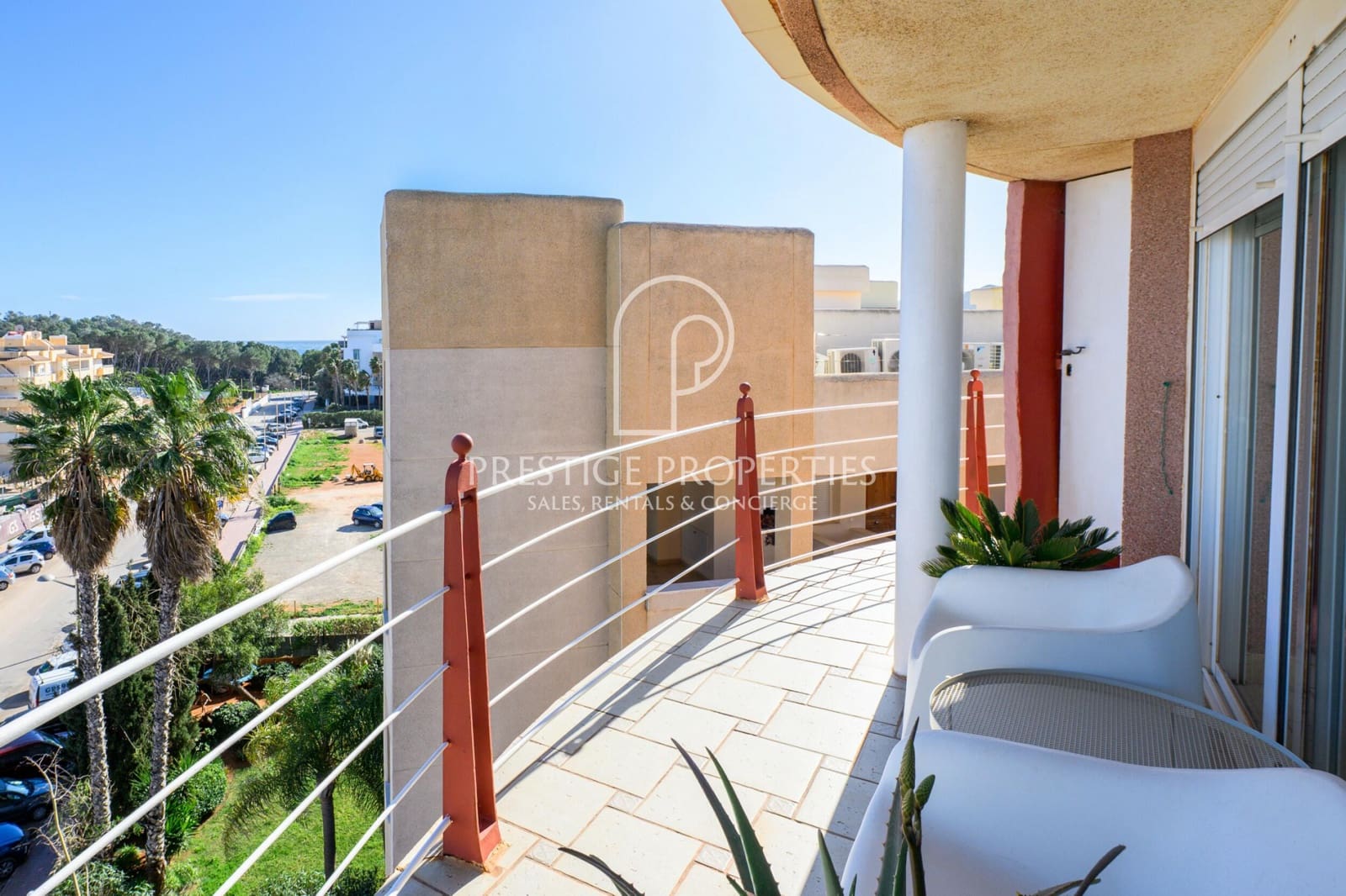 2 bedroom Penthouse for sale in Santa Eulalia / Santa Eularia with pool - € 925,000 (Ref: 9610600)