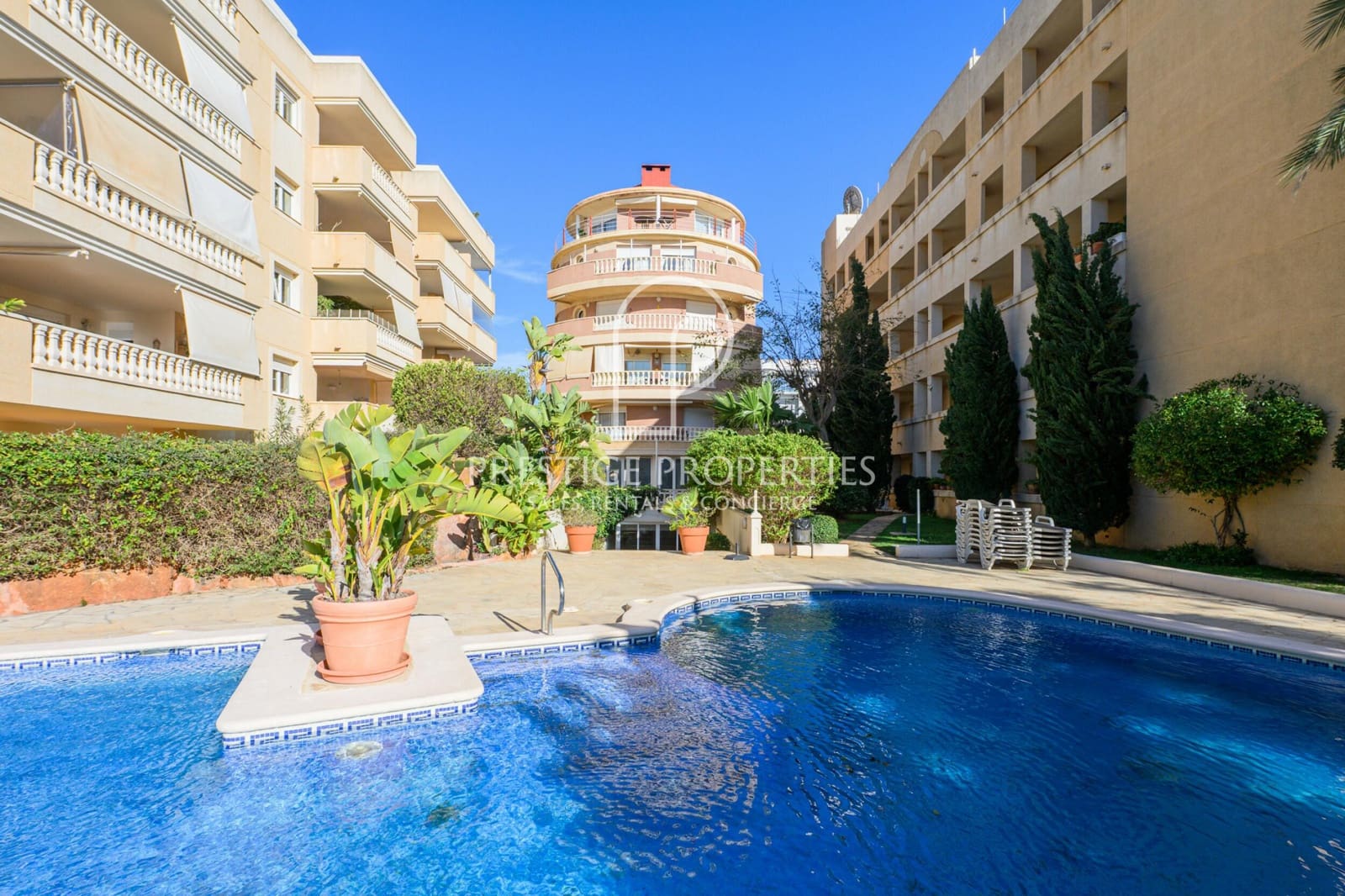 2 bedroom Penthouse for sale in Santa Eulalia / Santa Eularia with pool - € 925,000 (Ref: 9610600)