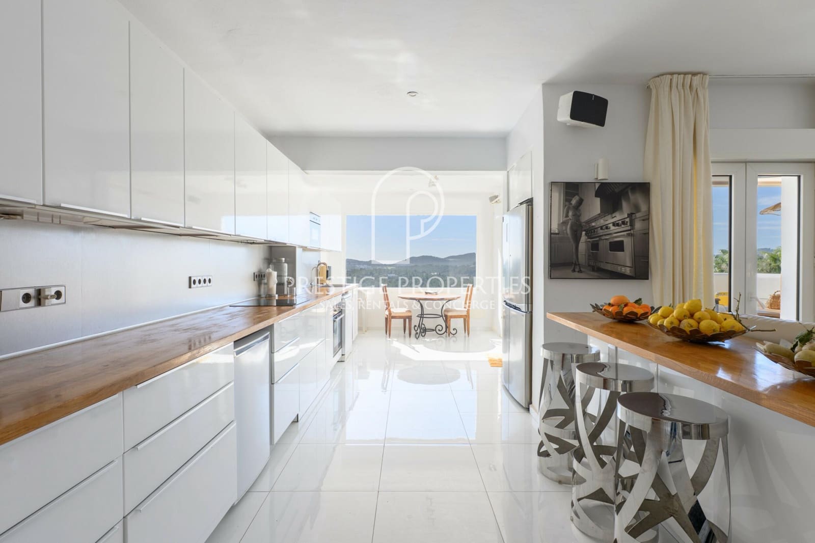 3 bedroom Villa for sale in Santa Eulalia / Santa Eularia with pool garage - € 2,190,000 (Ref: 9610601)