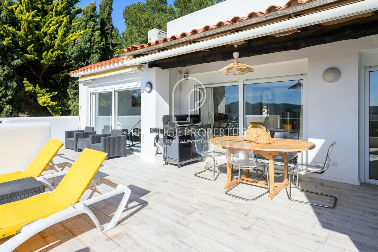 3 bedroom Villa for sale in Santa Eulalia / Santa Eularia with pool garage - € 2,190,000 (Ref: 9610601)