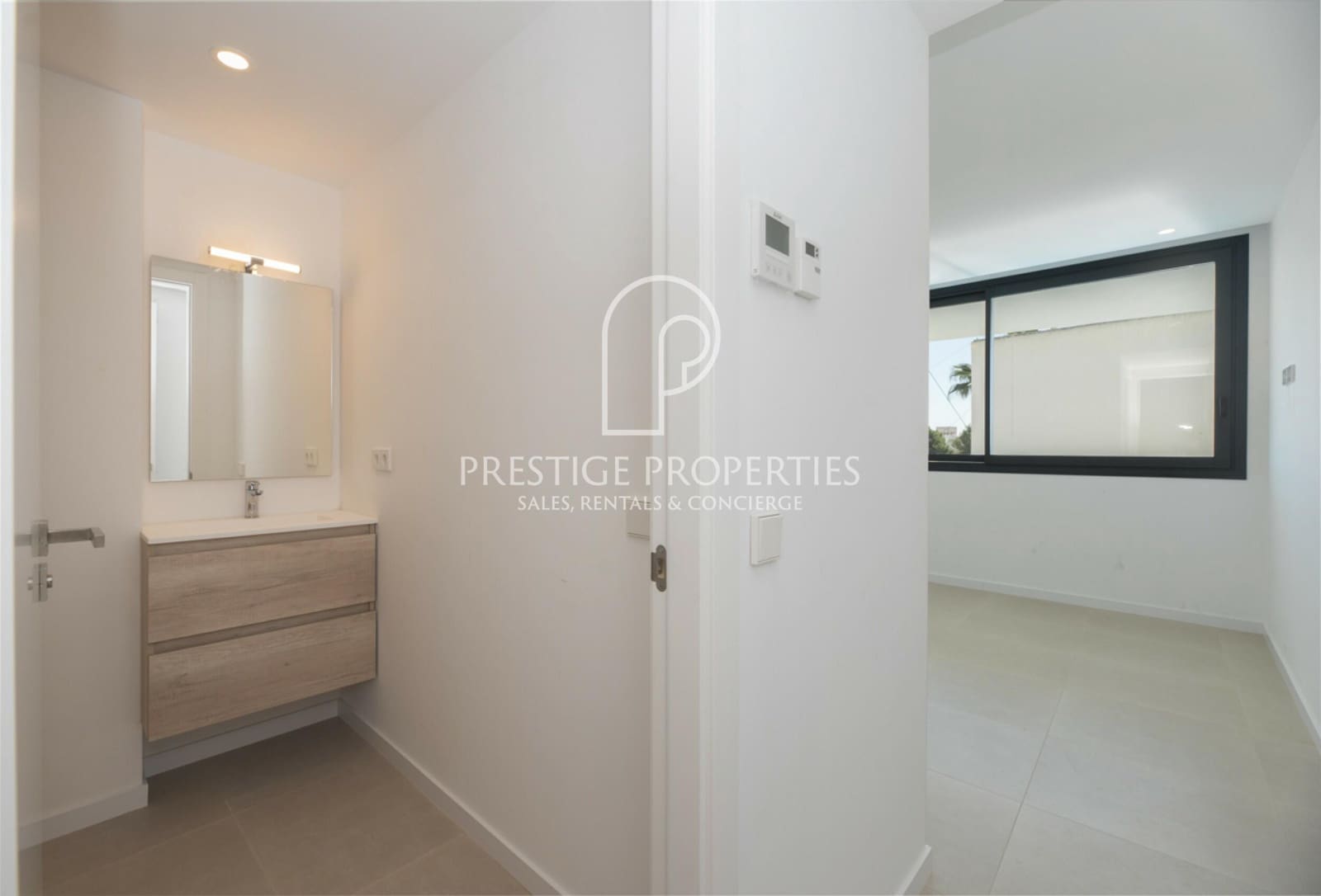 4 slaapkamer Villa te koop in Santa Eulalia / Santa Eularia met zwembad - € 2.350.000 (Ref: 9676564)