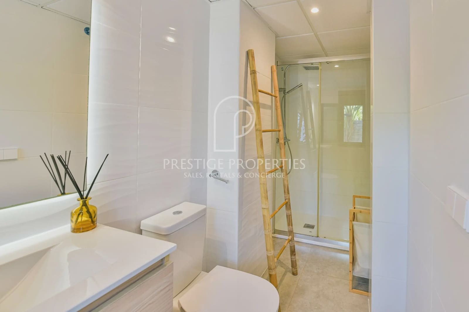 Studio for sale in San Jose / Sant Josep de Sa Talaia with pool - € 357,000 (Ref: 9788064)