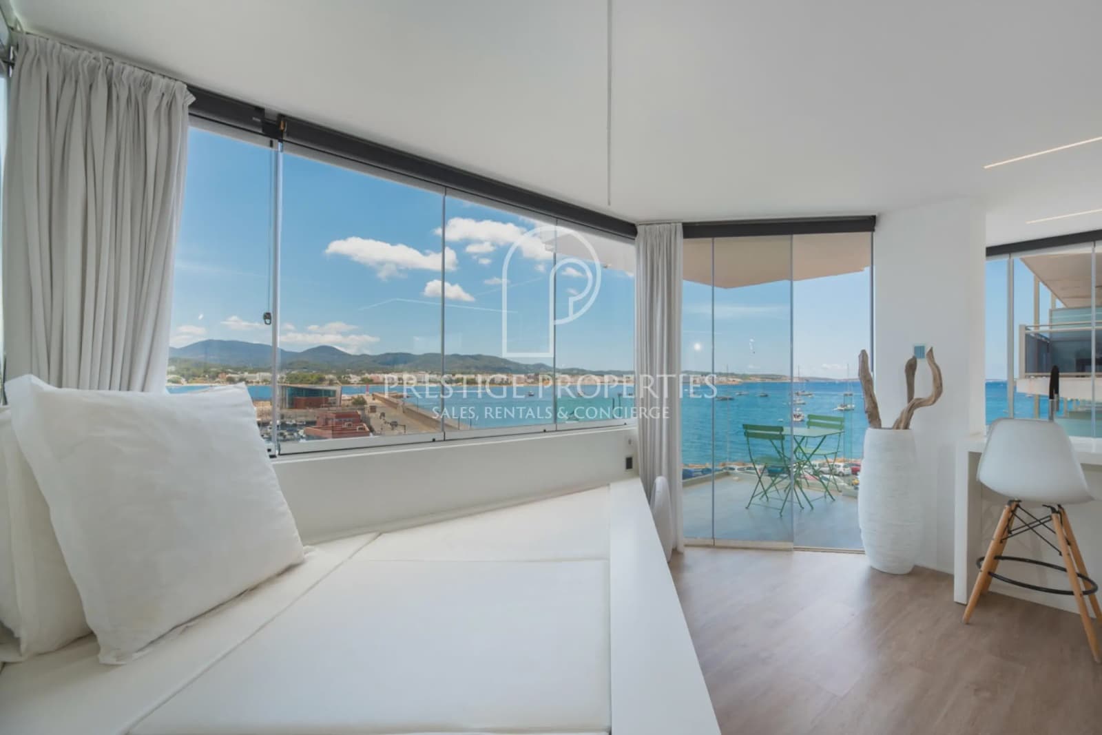 1 bedroom Apartment for sale in Sant Antoni de Portmany - € 410,000 (Ref: 9788065)
