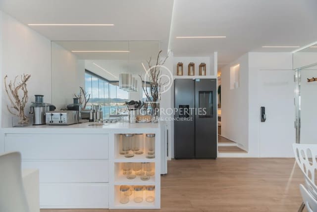 1 slaapkamer Appartement te koop in Sant Antoni de Portmany - € 410.000 (Ref: 9788065)