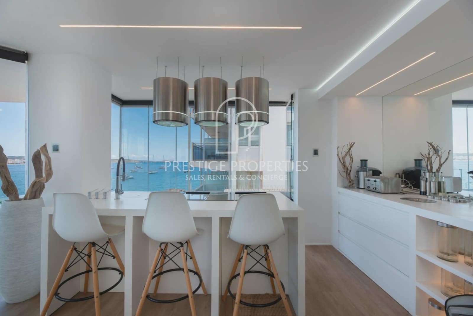 1 bedroom Apartment for sale in Sant Antoni de Portmany - € 410,000 (Ref: 9788065)