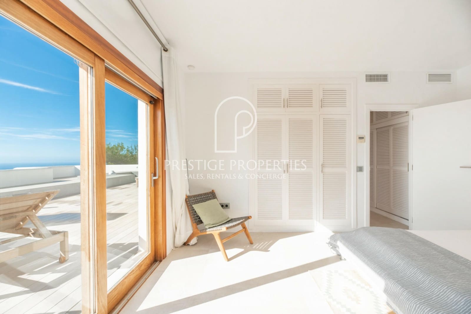 6 bedroom Villa for sale in San Jose / Sant Josep de Sa Talaia with pool - € 6,950,000 (Ref: 9815387)