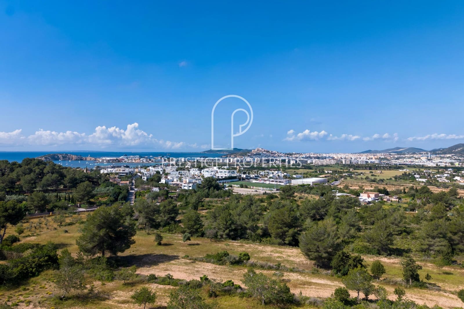 Grunde uden byggetilladelser til salg i Santa Eulalia / Santa Eularia - € 6.500.000 (Ref: 9833142)