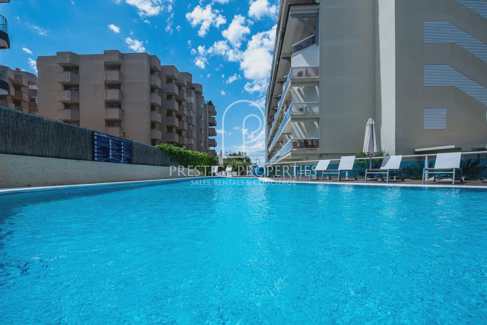 3 bedroom Apartment for sale in Ibiza / Eivissa town with pool garage - € 1,250,000 (Ref: 9838806)