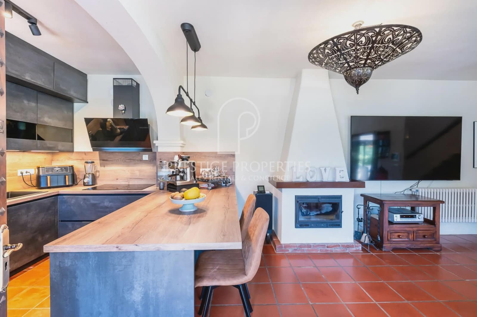 5 bedroom Villa for sale in Santa Eulalia / Santa Eularia with pool garage - € 1,825,000 (Ref: 9858984)