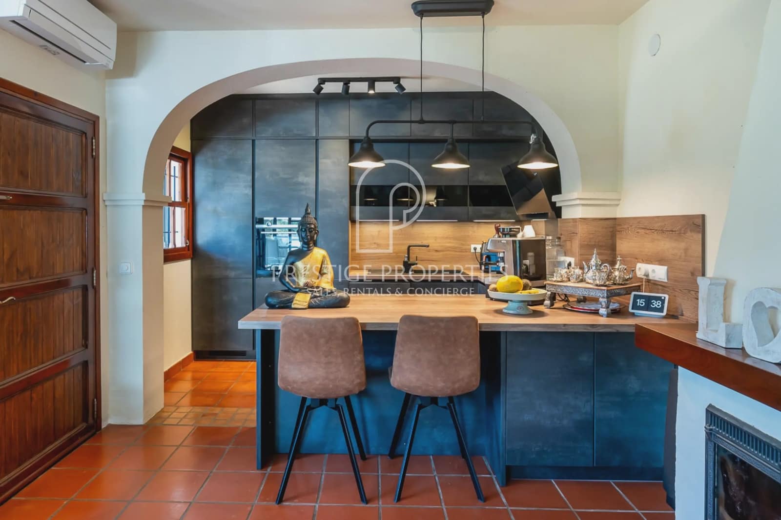 5 bedroom Villa for sale in Santa Eulalia / Santa Eularia with pool garage - € 1,825,000 (Ref: 9858984)