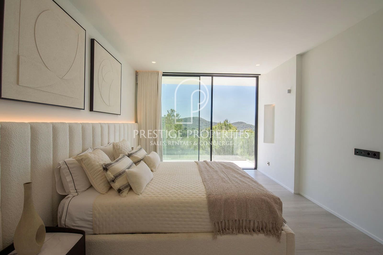 7 bedroom Villa for sale in Santa Eulalia / Santa Eularia with pool garage - € 7,800,000 (Ref: 9858985)