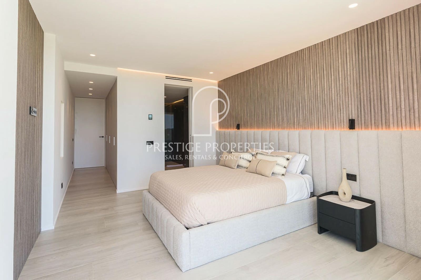 7 bedroom Villa for sale in Santa Eulalia / Santa Eularia with pool garage - € 7,800,000 (Ref: 9858985)