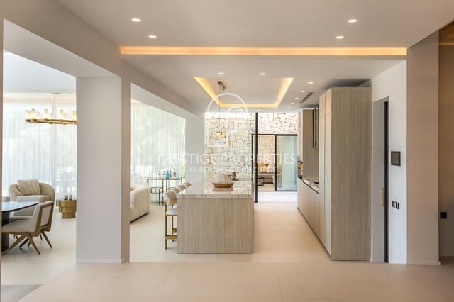 7 quarto Moradia para venda em Santa Eulalia / Santa Eularia com piscina garagem - 6 990 000 € (Ref: 9858985)