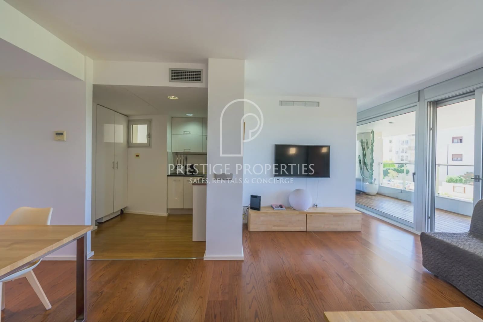 1 sypialnia Apartament na sprzedaż w Miasto Ibiza / Eivissa z basenem garażem - 520 000 € (Ref: 9863902)