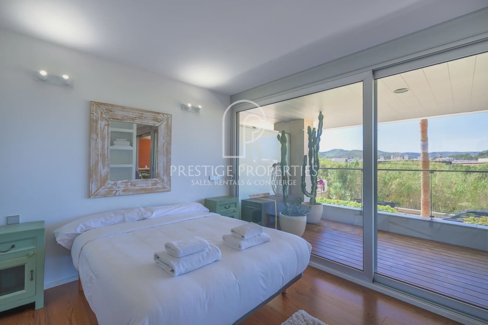 1 sypialnia Apartament na sprzedaż w Miasto Ibiza / Eivissa z basenem garażem - 520 000 € (Ref: 9863902)