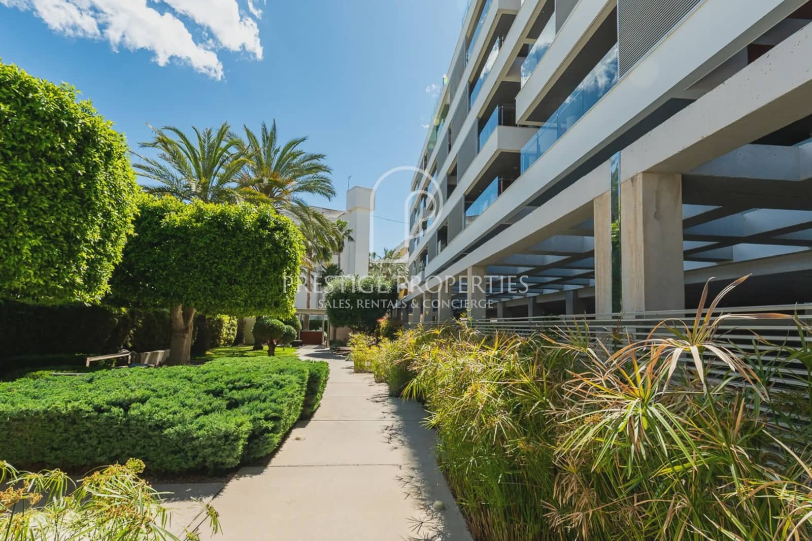 1 sypialnia Apartament na sprzedaż w Miasto Ibiza / Eivissa z basenem garażem - 520 000 € (Ref: 9863902)