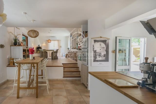 3 soveværelse Finca/Landehus til salg i San Jose / Sant Josep de Sa Talaia med swimmingpool garage - € 2.350.000 (Ref: 9868067)