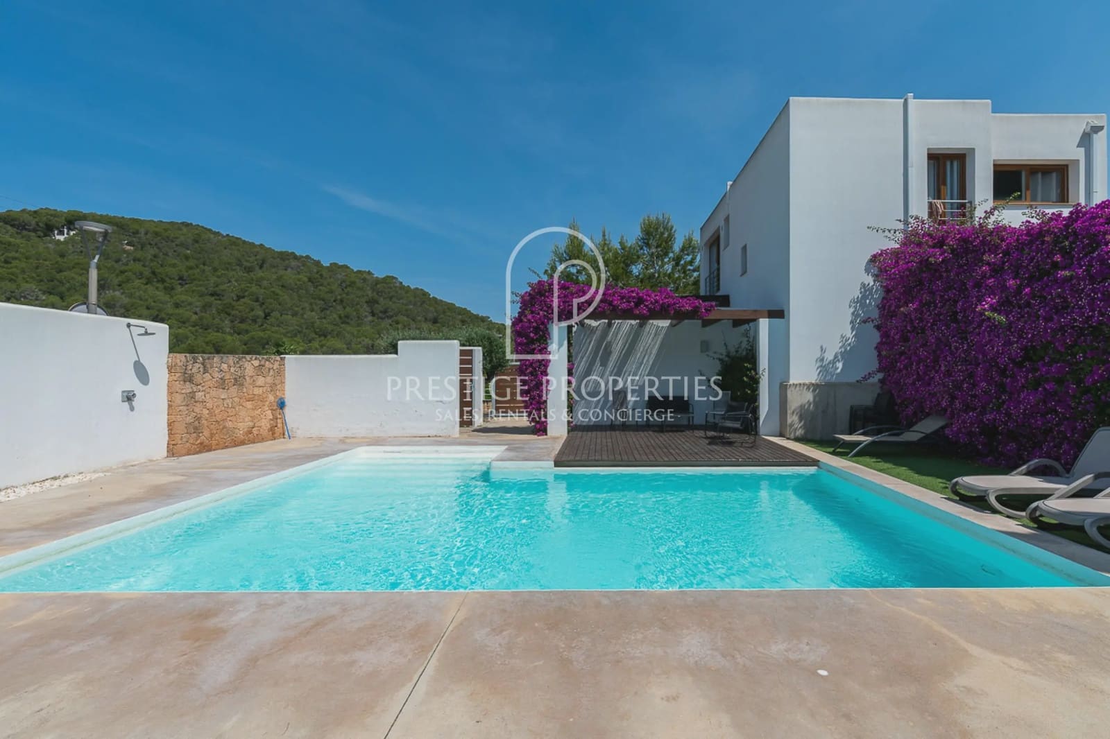 3 bedroom Terraced Villa for sale in Santa Eulalia / Santa Eularia with pool garage - € 895,000 (Ref: 9875560)
