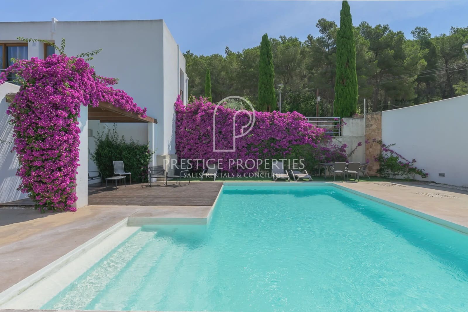 3 bedroom Terraced Villa for sale in Santa Eulalia / Santa Eularia with pool garage - € 895,000 (Ref: 9875560)